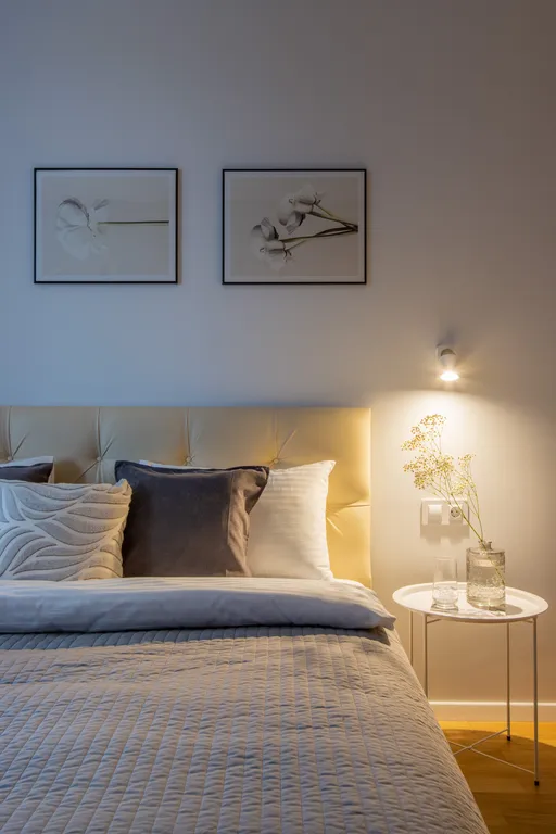 Warm Light Flat