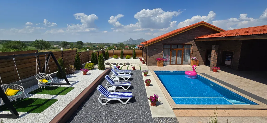 Уютный дом с термальным бассейном и баней