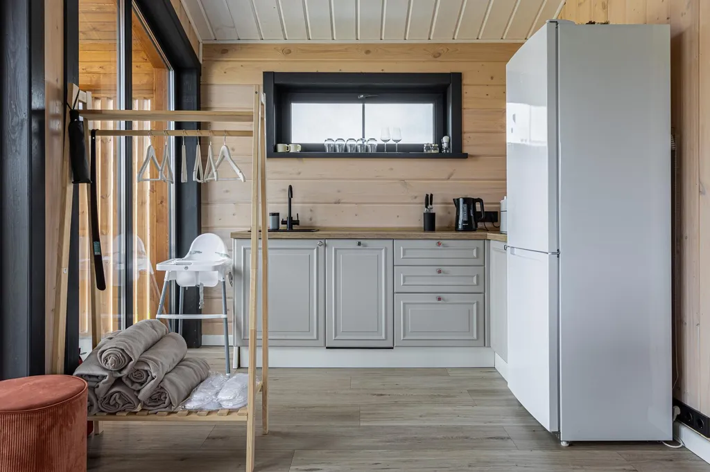 Коттедж Панорамный дом среди зимнего леса рядом с озером — Семеновское