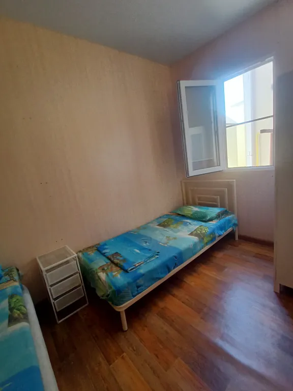 Домик с проходной комнатой