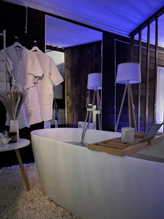 Dobrilovo Village уютный домик с видовой ванной, банным чаном и фурако