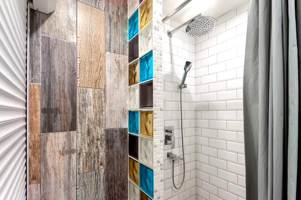 Уютная студия с большой лоджией в доме бизнес-класса