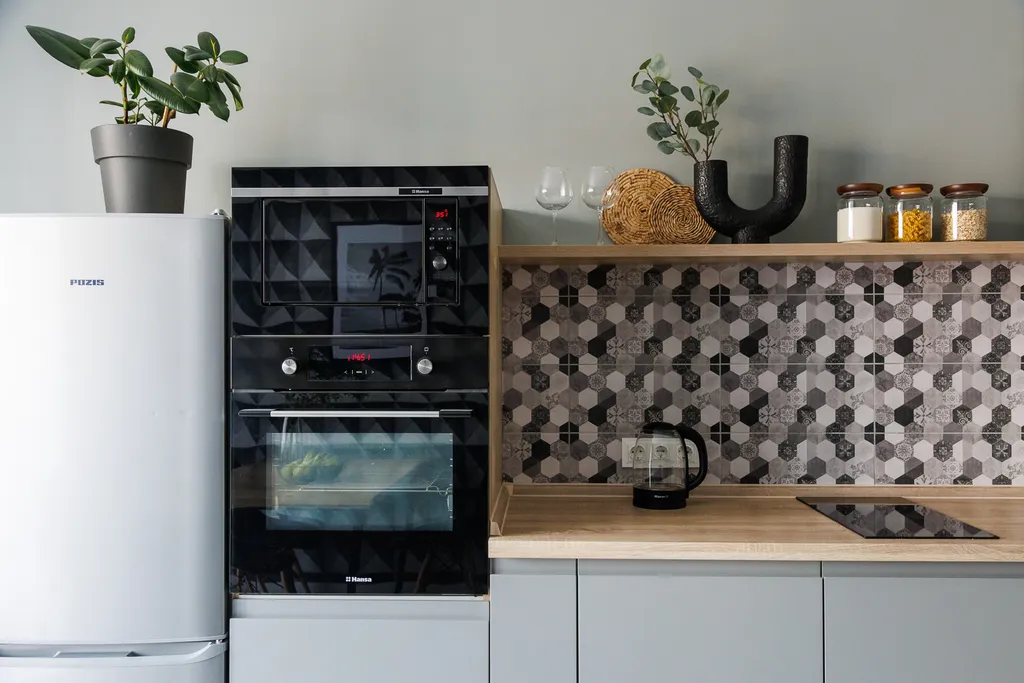 Квартира возле 130 квартала с панорамным балконом