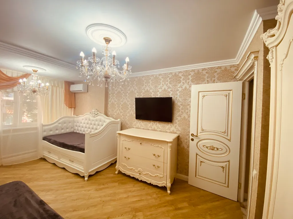 Трёхкомнатная квартира в самом центре Сочи рядом с морем