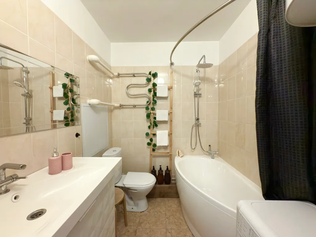 Семейная с камином