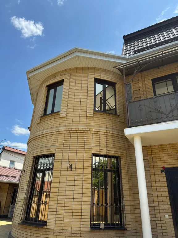 Большой 3 этажный дом для лучшего отдыха