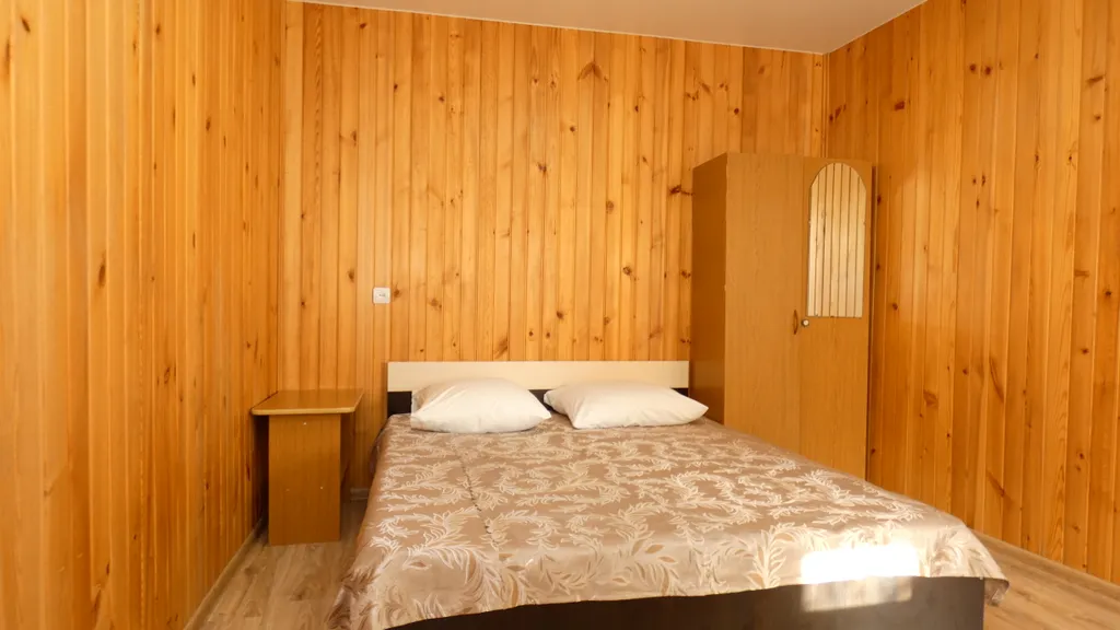 Уютная 2-комнатная квартира в центре поселка с развитой инфраструктурой