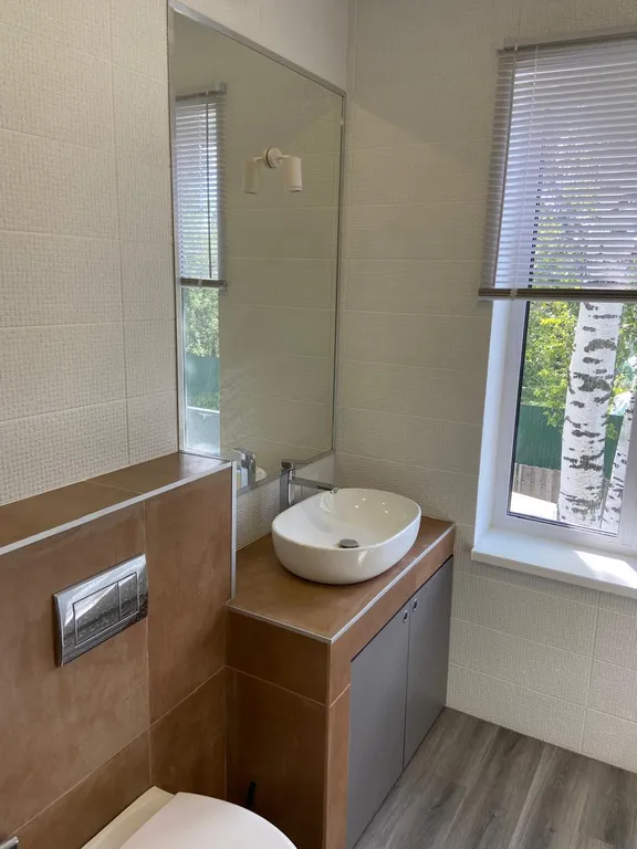 Большой уютный дом с панорамными окнами