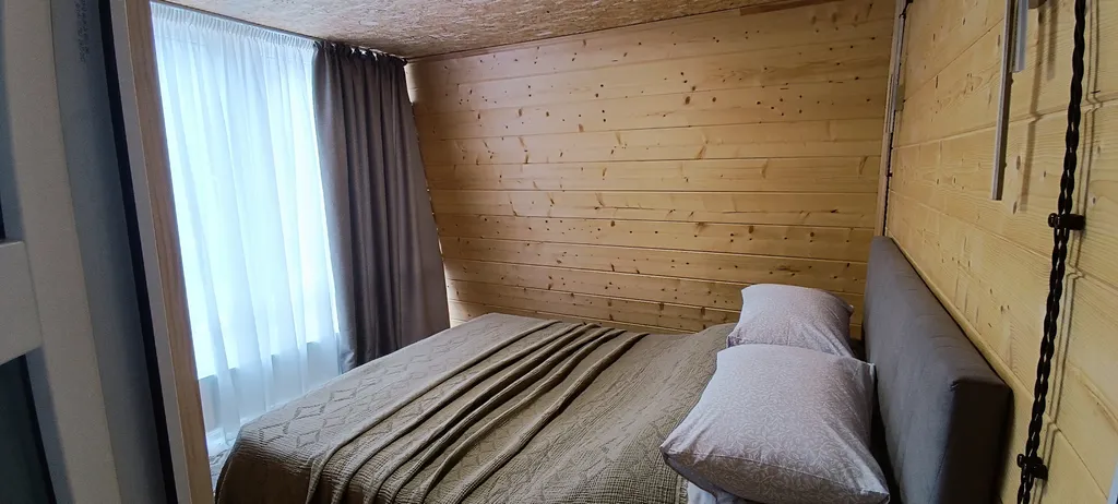 Коттедж Таунхаус у озера с видом на горы — аренда посуточно в Терскол