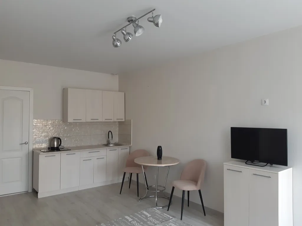 Квартира Великолепная студия для вас с любовью — аренда посуточно в Севастополь