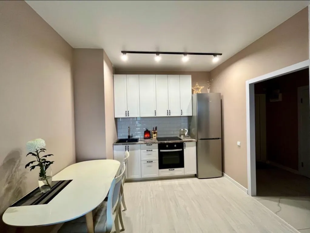 Уютная двушка на 12 этаже с видом на озеро