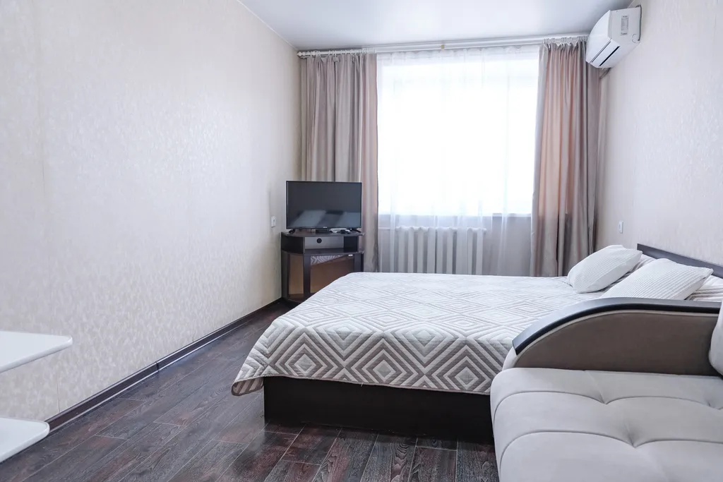 Чистая уютная 1-комнатная в центре, заселение до 23-00 часов