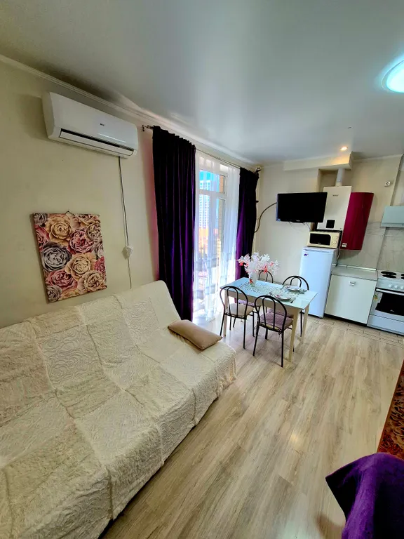 Уютная студия на набережной