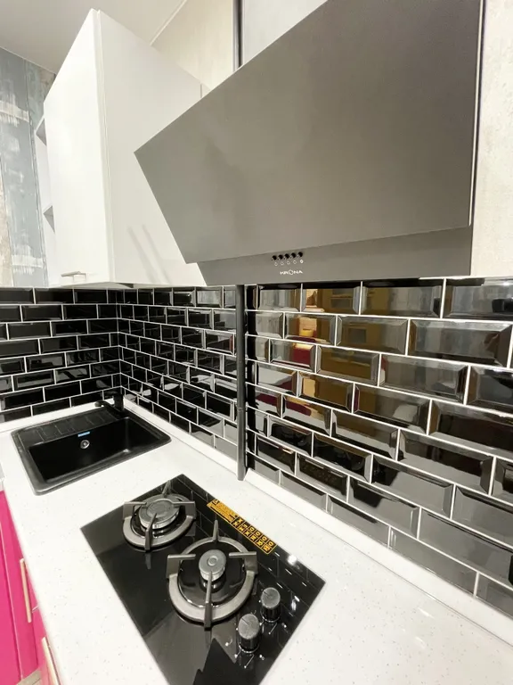 Новая квартира в центре на набережной Иртыша с гидромассажной ванной