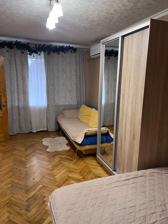 Двухкомнатная квартира в центре золотого квадрата на Северром