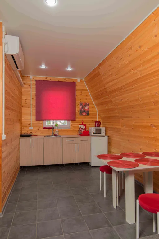 Коттеджи с баней и теплым бассейном