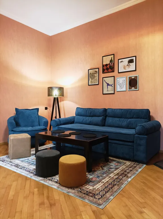 Винтажная квартира с камином в центральном районе Тбилиси, Чугурети