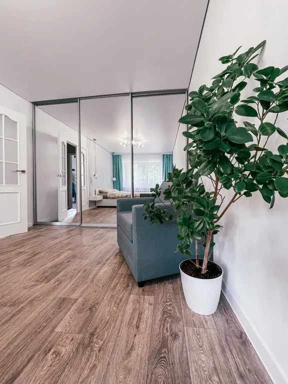 Квартира Однокомнатная квартира в центре города, рядом с вокзалом — Великий Новгород