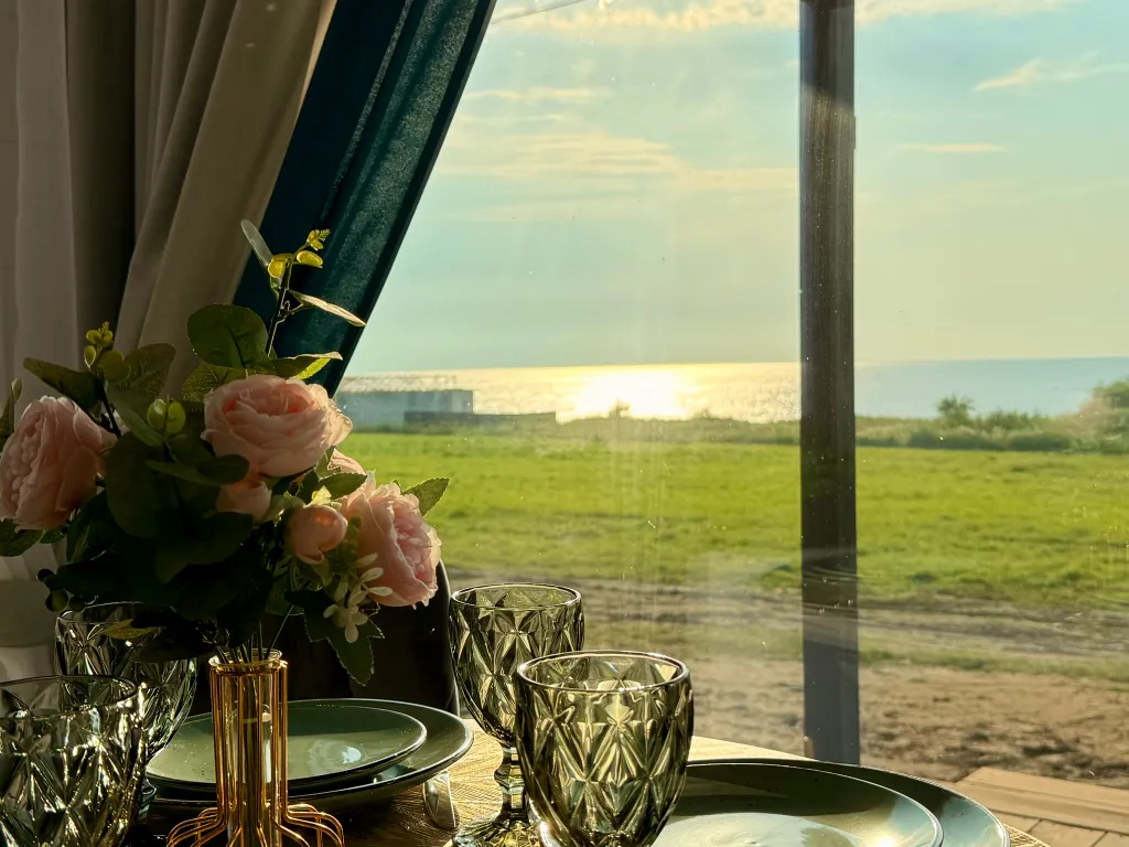 Barn with pool (дом на берегу рыбинского водохранилища)