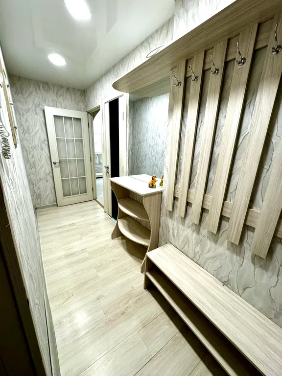 5 минут от аэропорта, в самом центре города