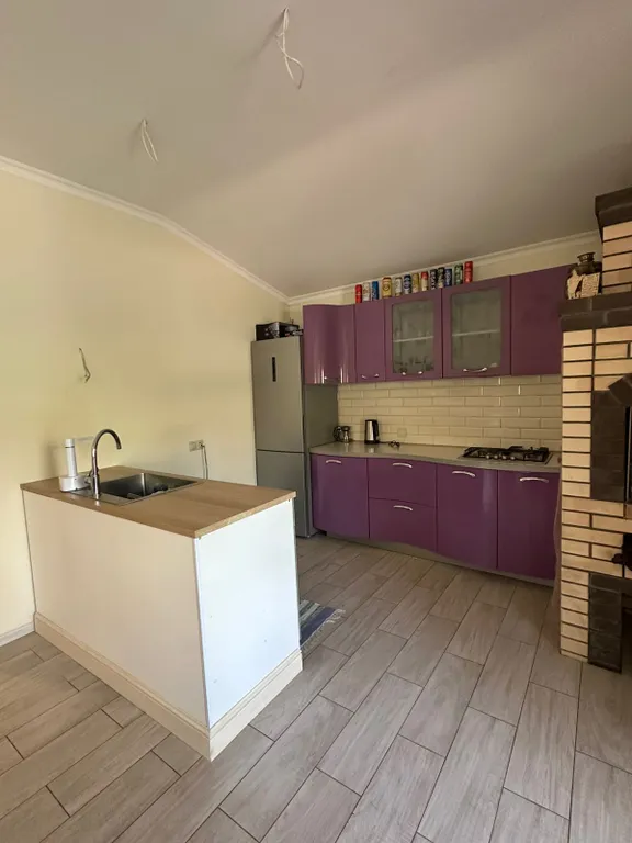 Дом с баней на берегу реки в 10 минутах от центра города