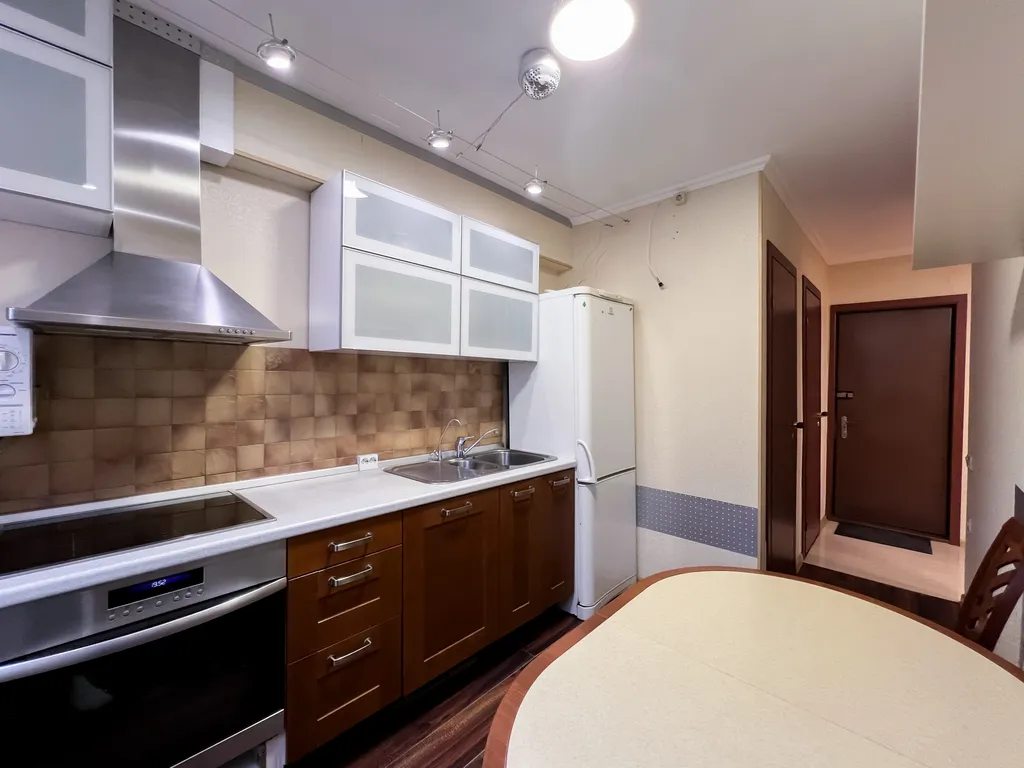 Просторная 3-комн. квартира на ул. Беринга, 10