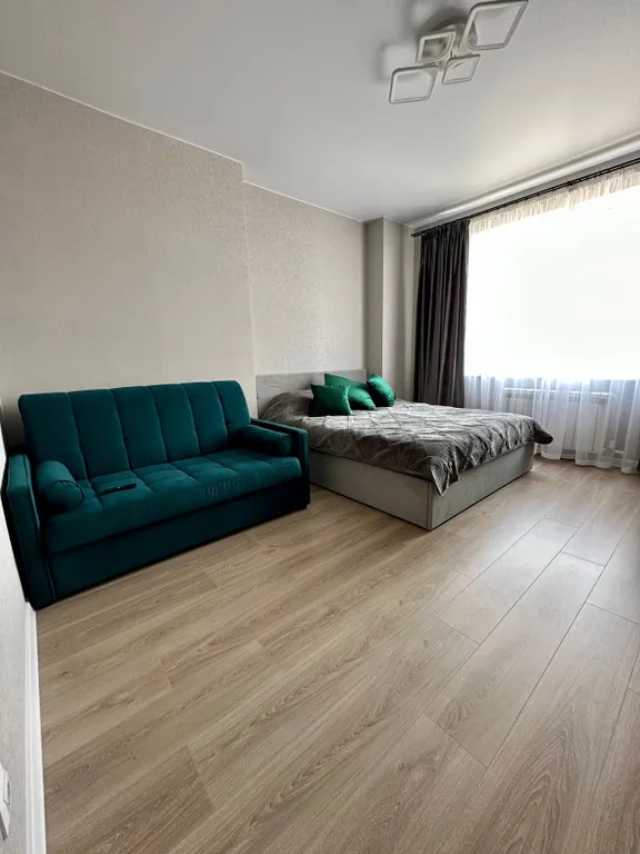 Уютная квартира с современным ремонтом — аренда посуточно в Дубовое