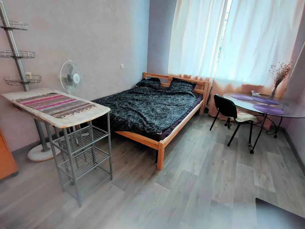 Большая 4-х комнатная уютная квартира в центре на набережной