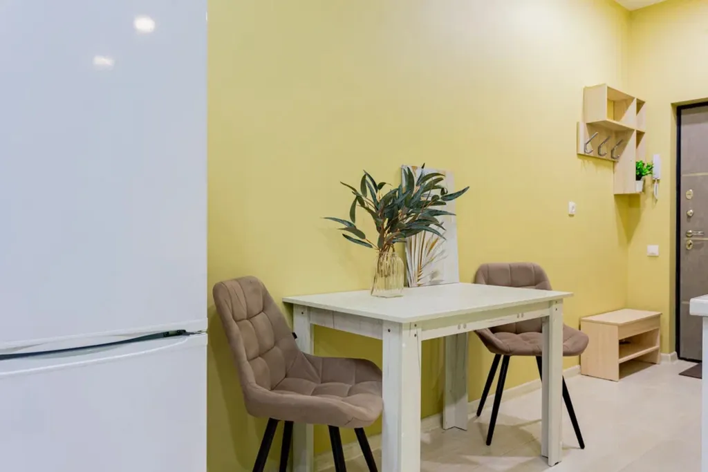 Яркая студия для троих в ЖК Летний