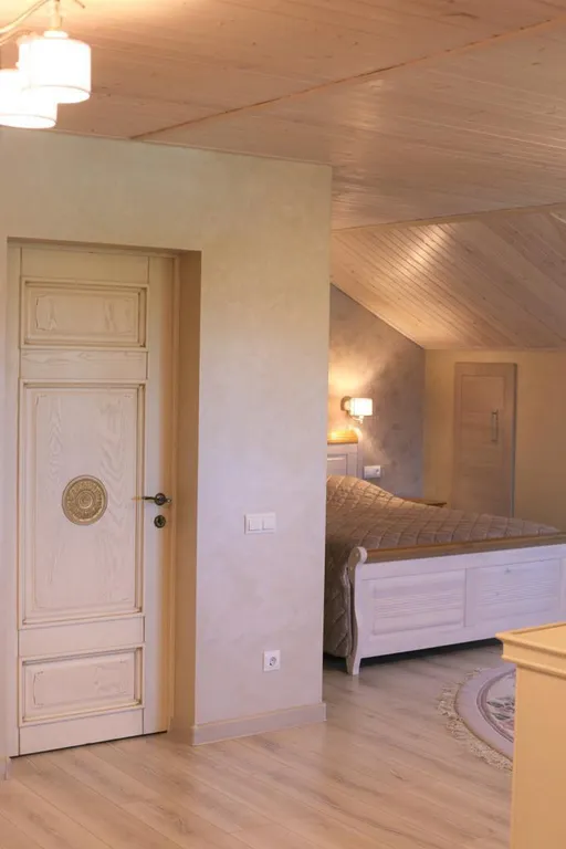 House number one - просторный дом для компании