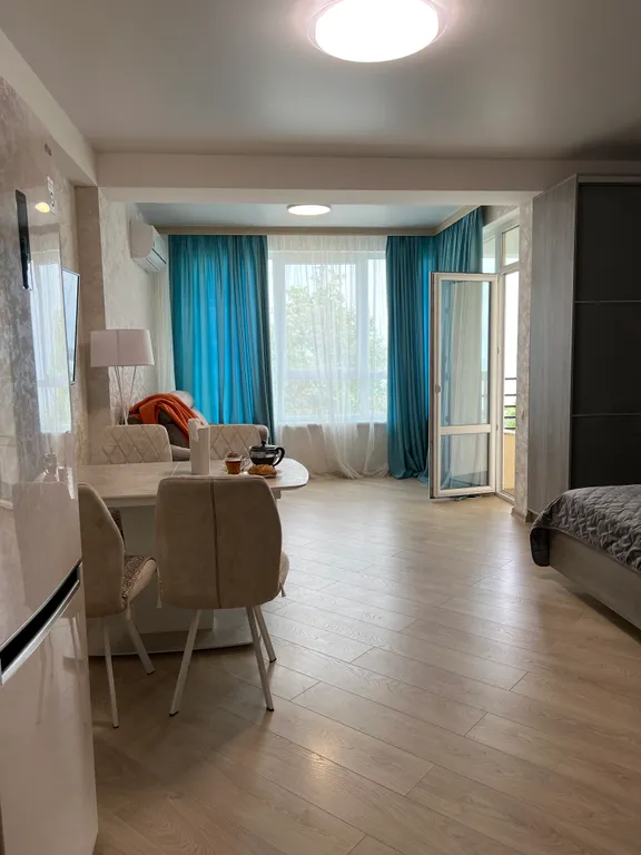 Апартамент веточка сакуры