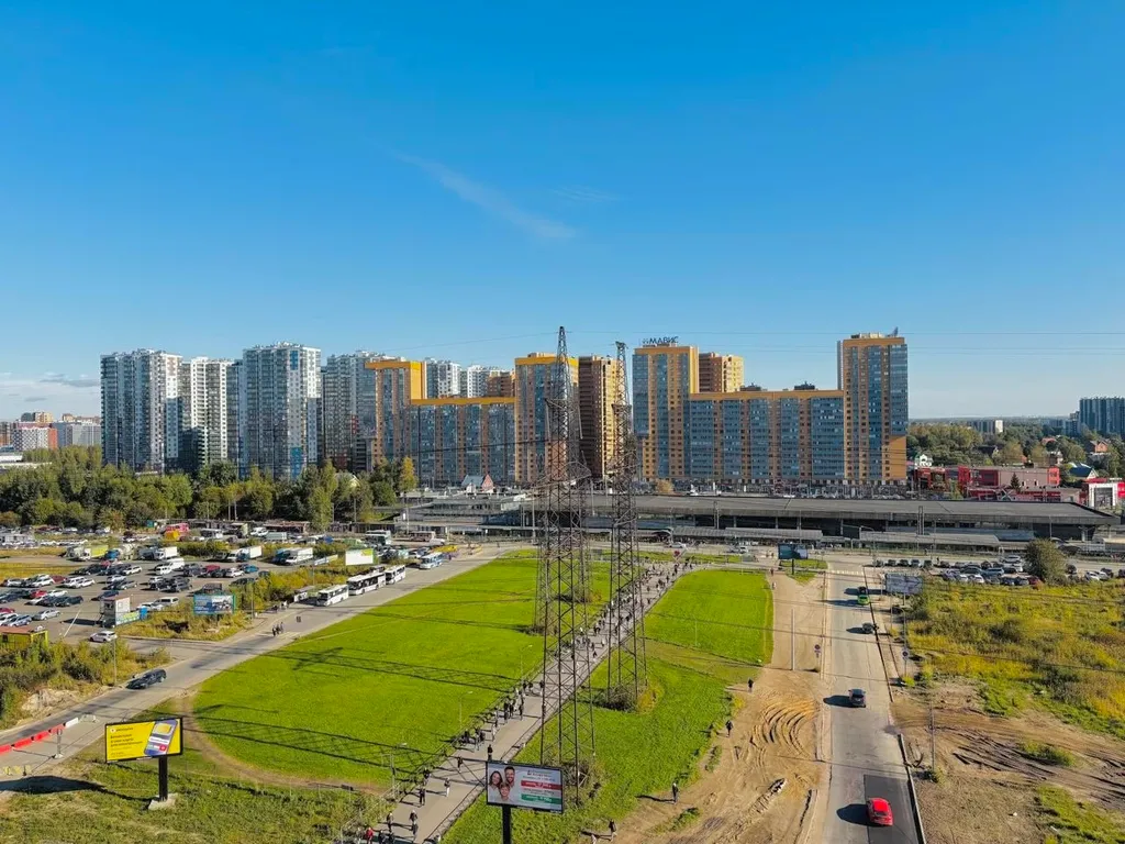 Green Apartment с ванной и большим ТВ