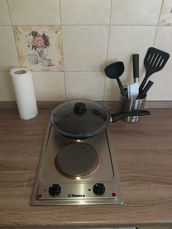 Уютная студия на набережной Волги