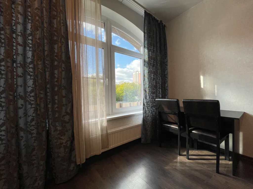 Люкс у ТЦ Аура, площадь Ленина, центр, подземная парковка