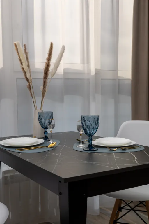 Стильная видовая квартира на Верхней Набережной