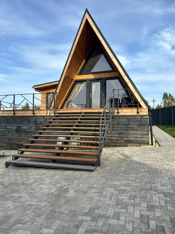 Шале у озера