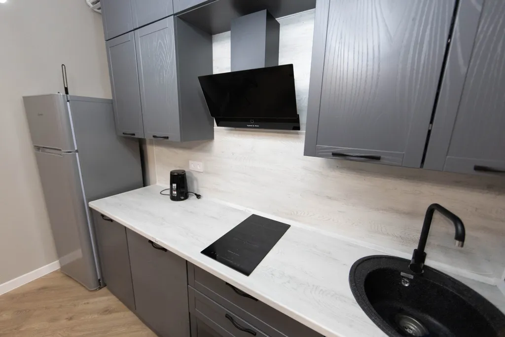 Просторный двухэтажный коттедж на берегу городского пляжа