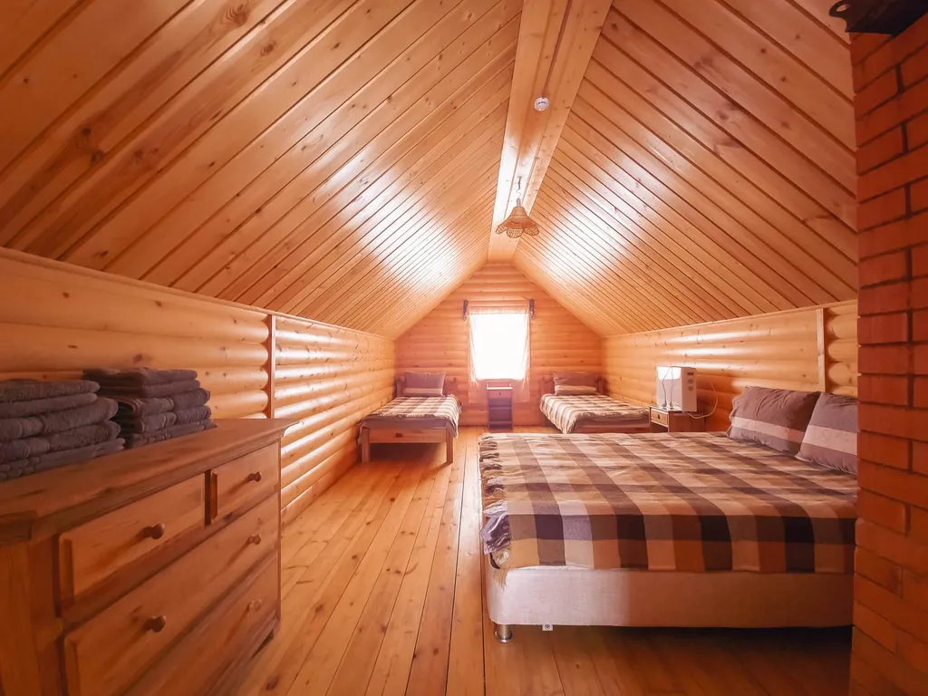 Дом у озера на Селигере