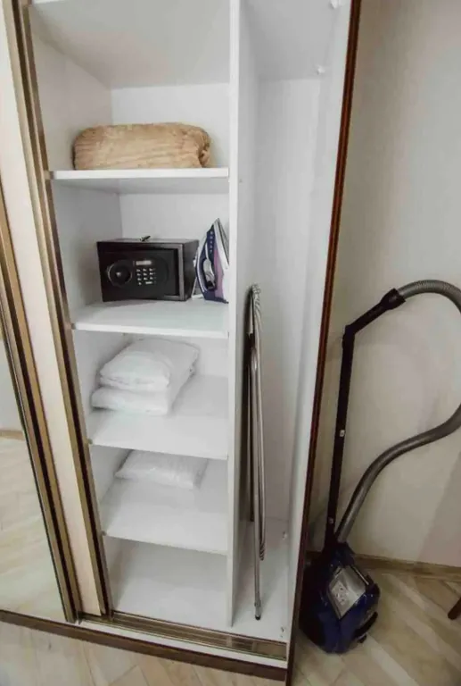 Orbi Residence 17-32