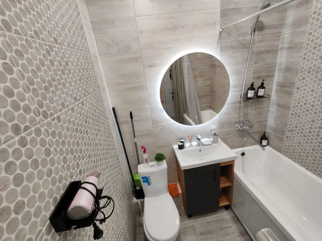 Рядом с аквапарком Улет