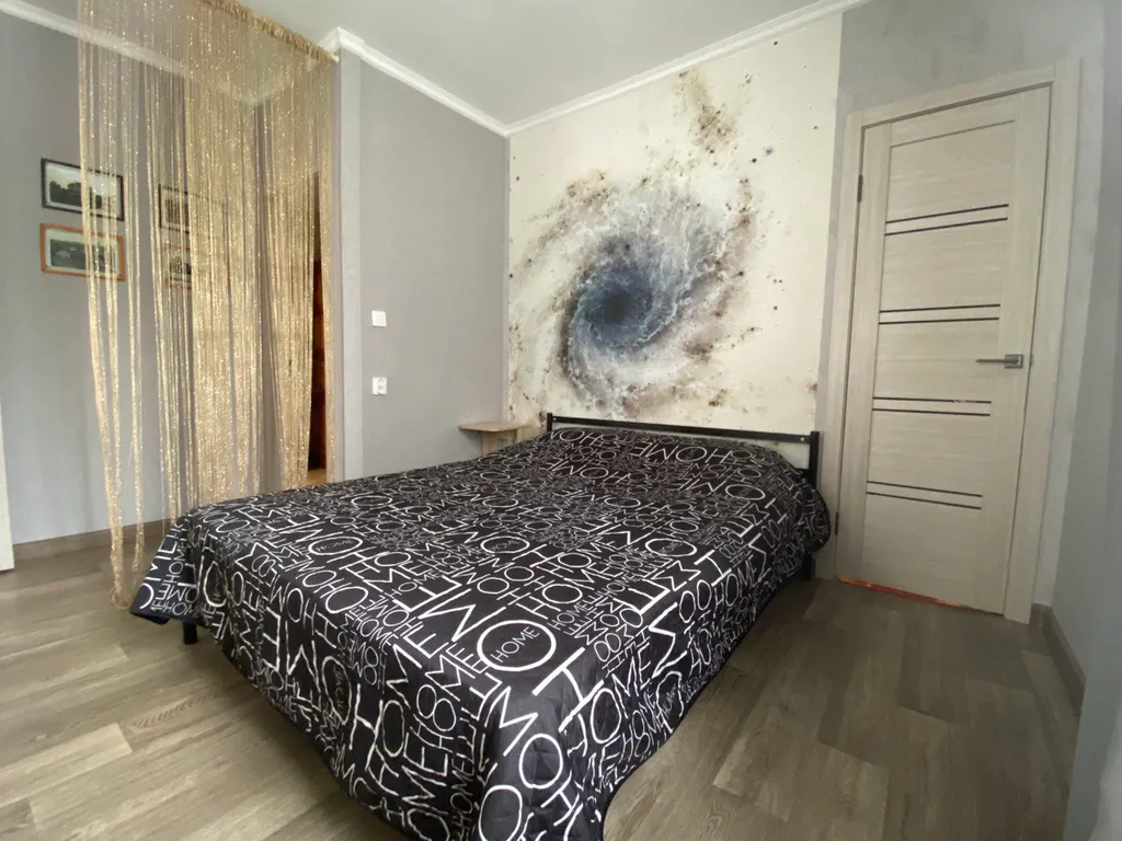 Уютная квартира в историческом центре. Бесконтактное заселение — аренда посуточно в Камышин