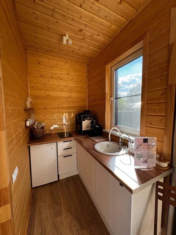 Дом для двоих с ванной и джакузи