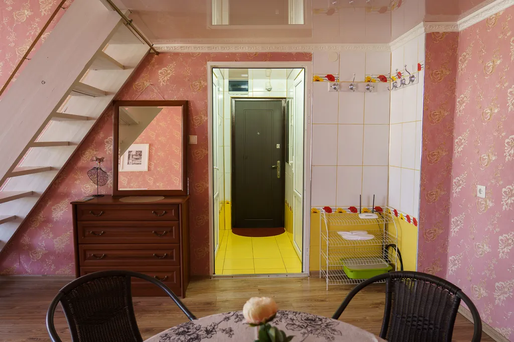 Двухуровневые апартаменты в центре Таганрога