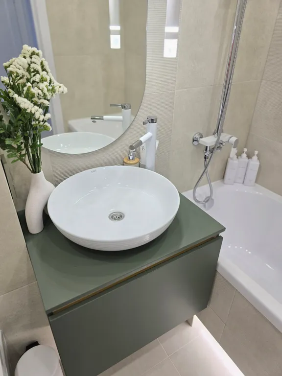 Современная,  комфортная квартира (ТЦ Арена, Аэропорт).