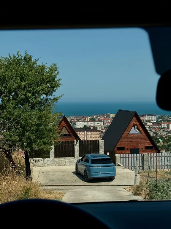 Коттедж с панорамным видом на город — аренда посуточно в Дербент