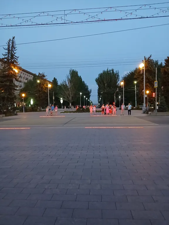 Жизнь с видом реку: огромная лоджия с панорамным остеклением в пол!