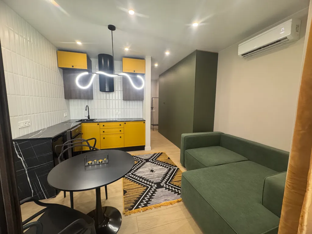 Дизайнерская квартира в 2 минутах от Avia Mall