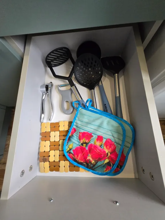 Центрее не бывает! Сразу за памятником ленина в стиле есенинская русь