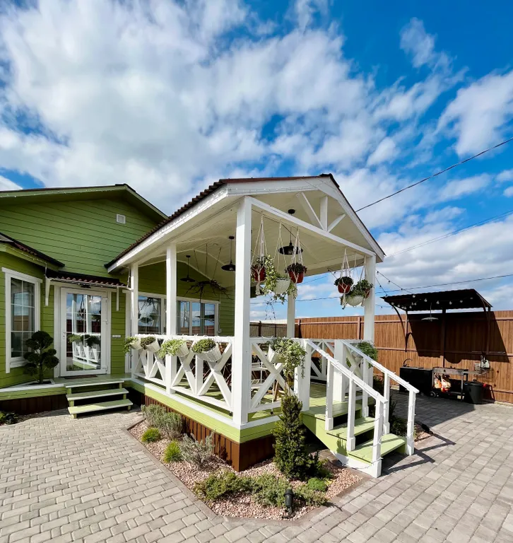 Чистый светлый коттедж с теплым бассейном и баней на дровах