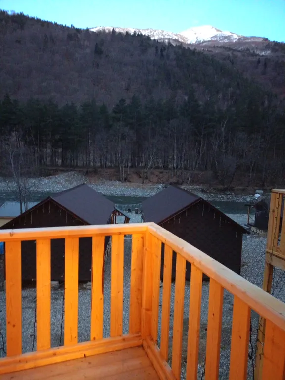 Домик у реки